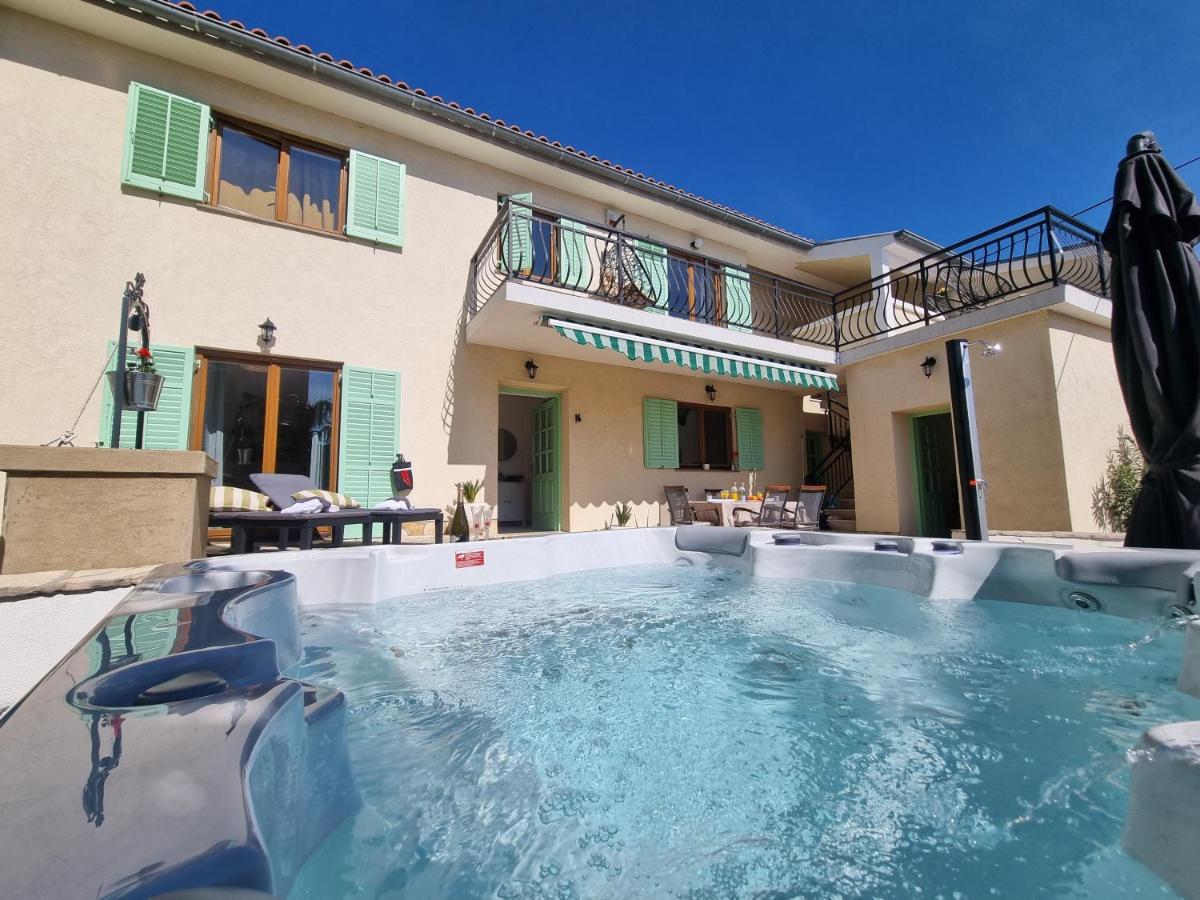 Holiday House Marea With Jacuzzi Цриквениця Екстер'єр фото