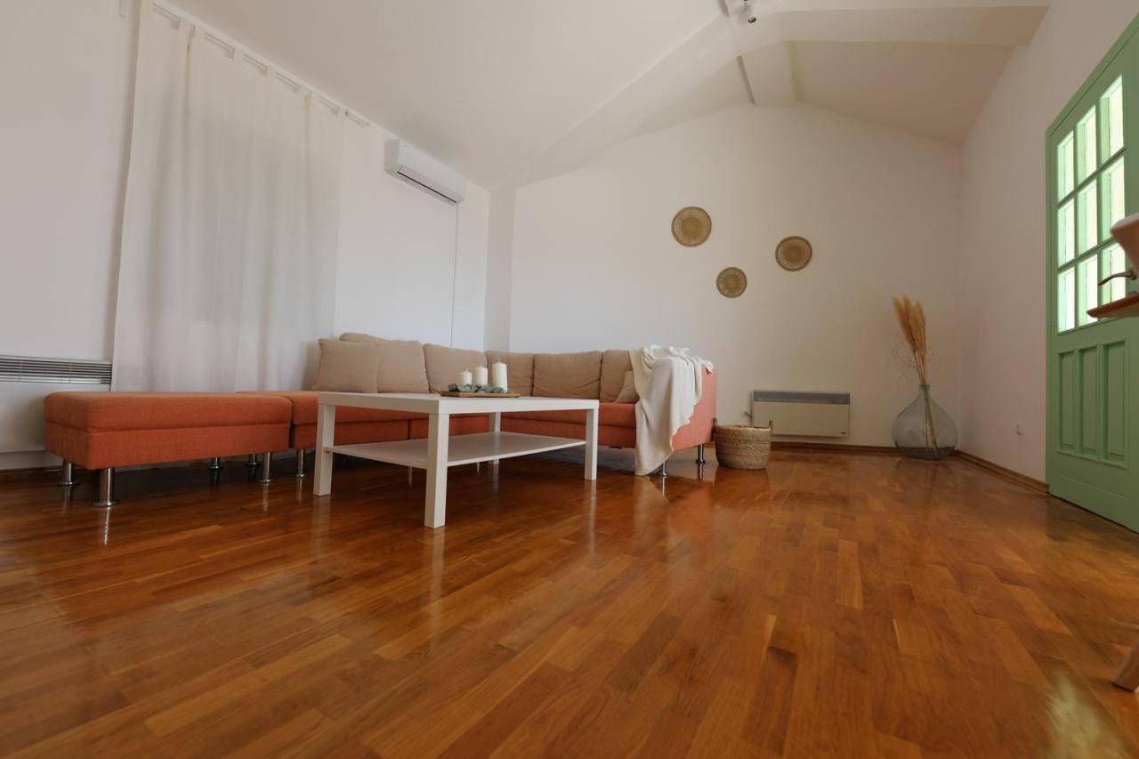Holiday House Marea With Jacuzzi Цриквениця Екстер'єр фото